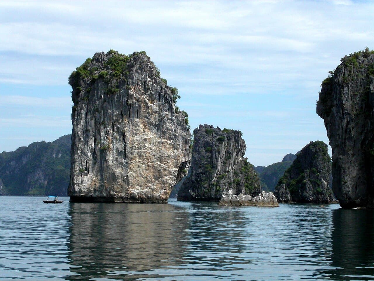 Vietnam, Hanoi · Hoi An · Ha Long Bay