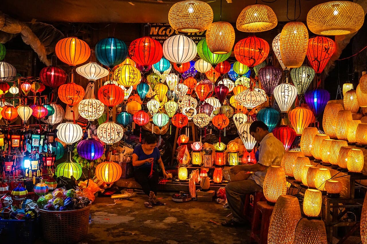 Vietnam, Hanoi · Hoi An · Ha Long Bay