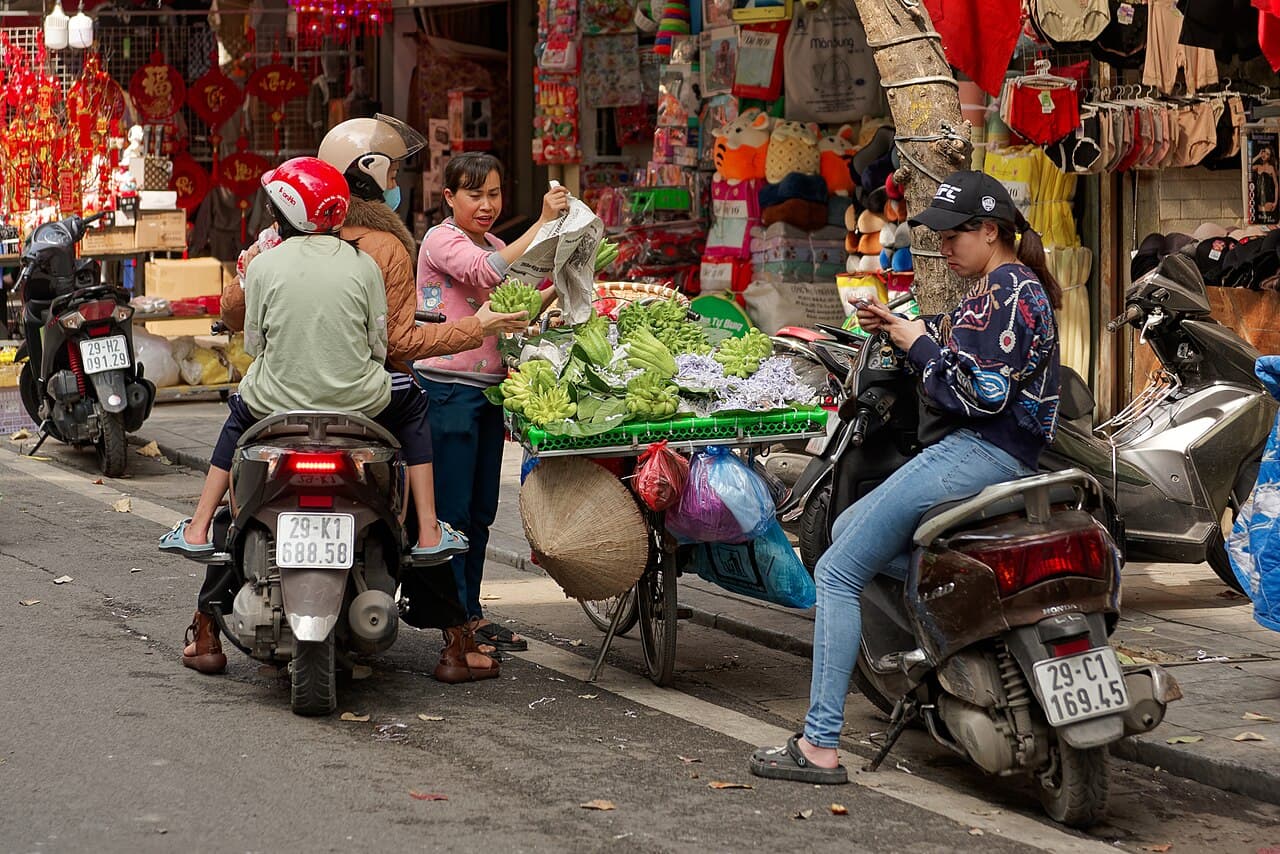 Vietnam, Hanoi · Hoi An · Ha Long Bay